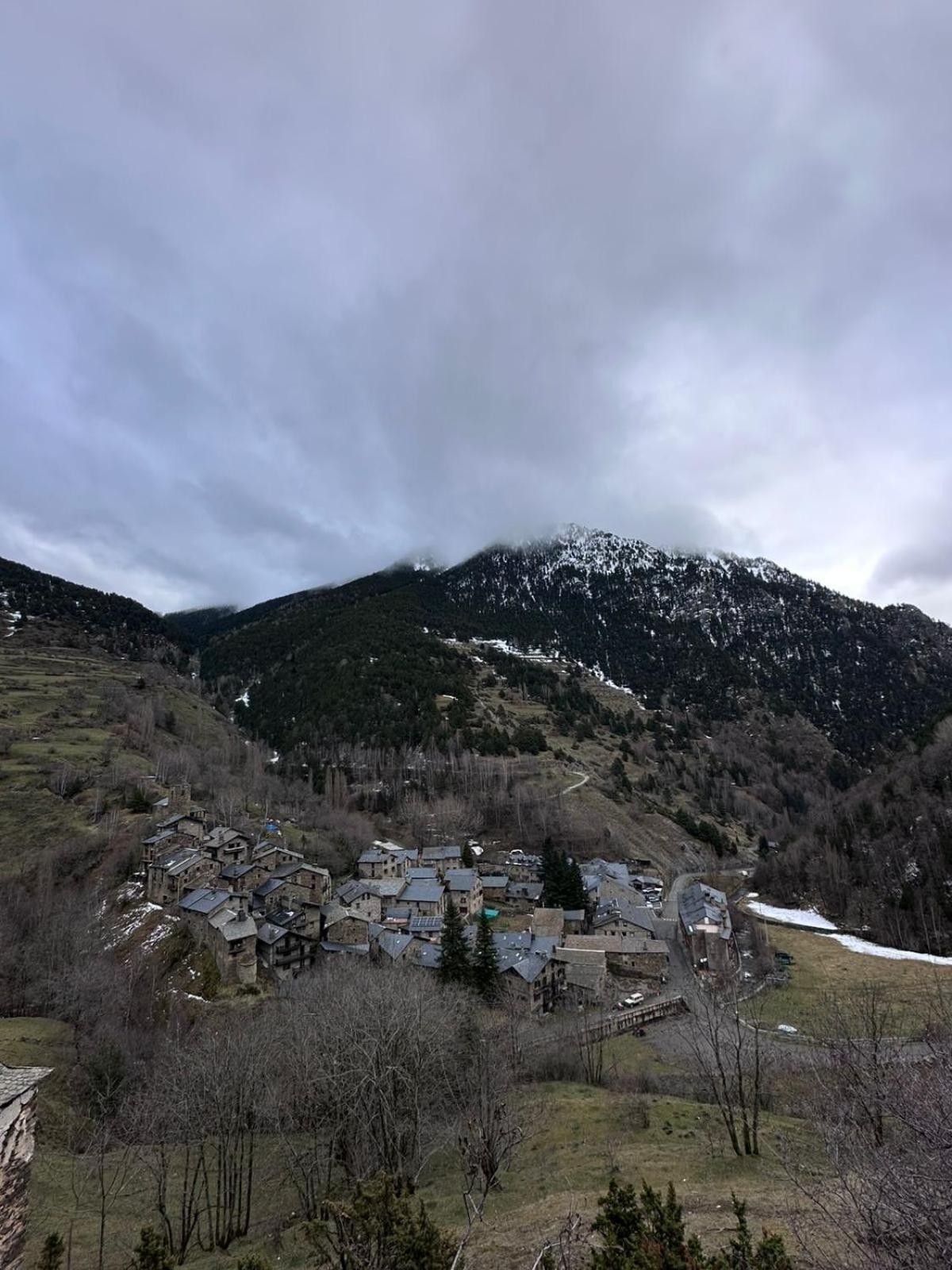Os de Civís Hotel Valls Valira מראה חיצוני תמונה